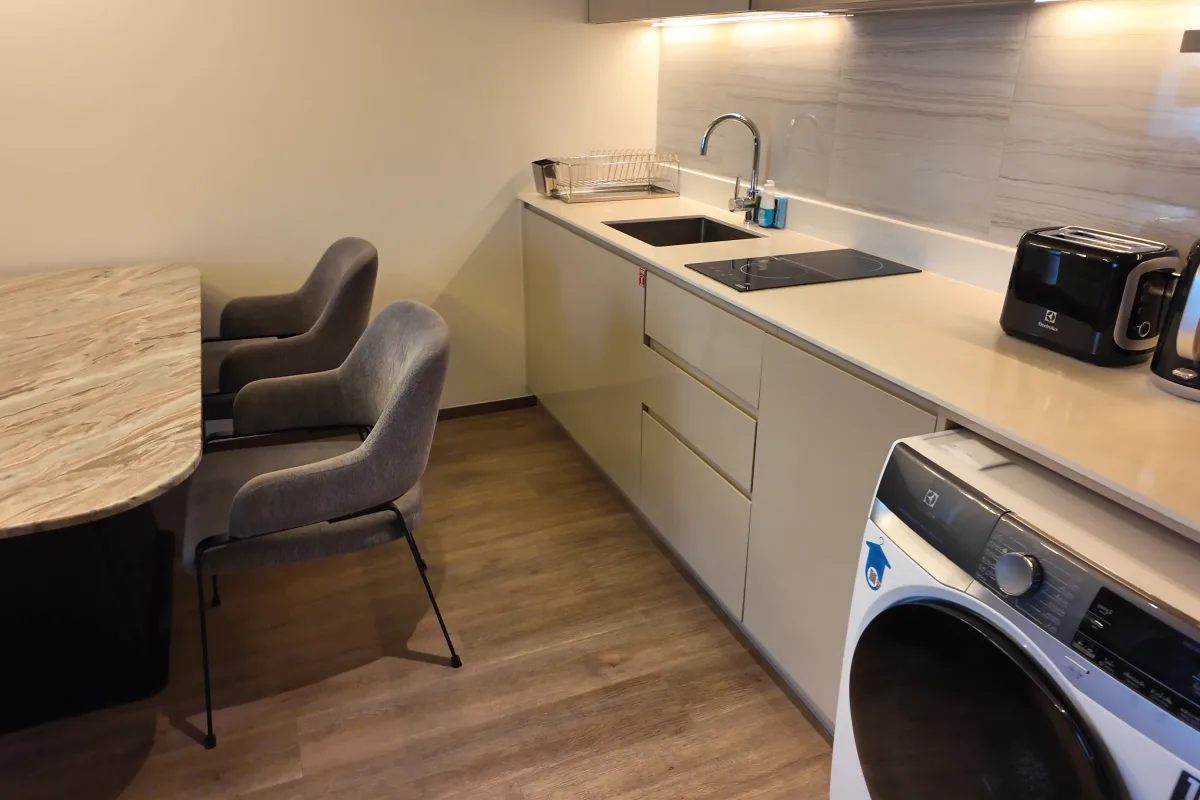 Video: 3 Schlafzimmer Executive — Ascott Embassy Sathorn