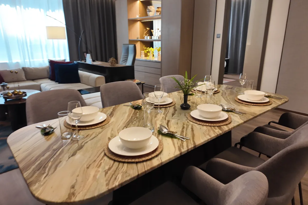Video: 3 Schlafzimmer Premier, 150 qm — Ascott Embassy Sathorn