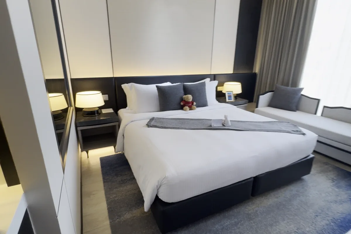 Video: Deluxe King — Ascott Thonglor