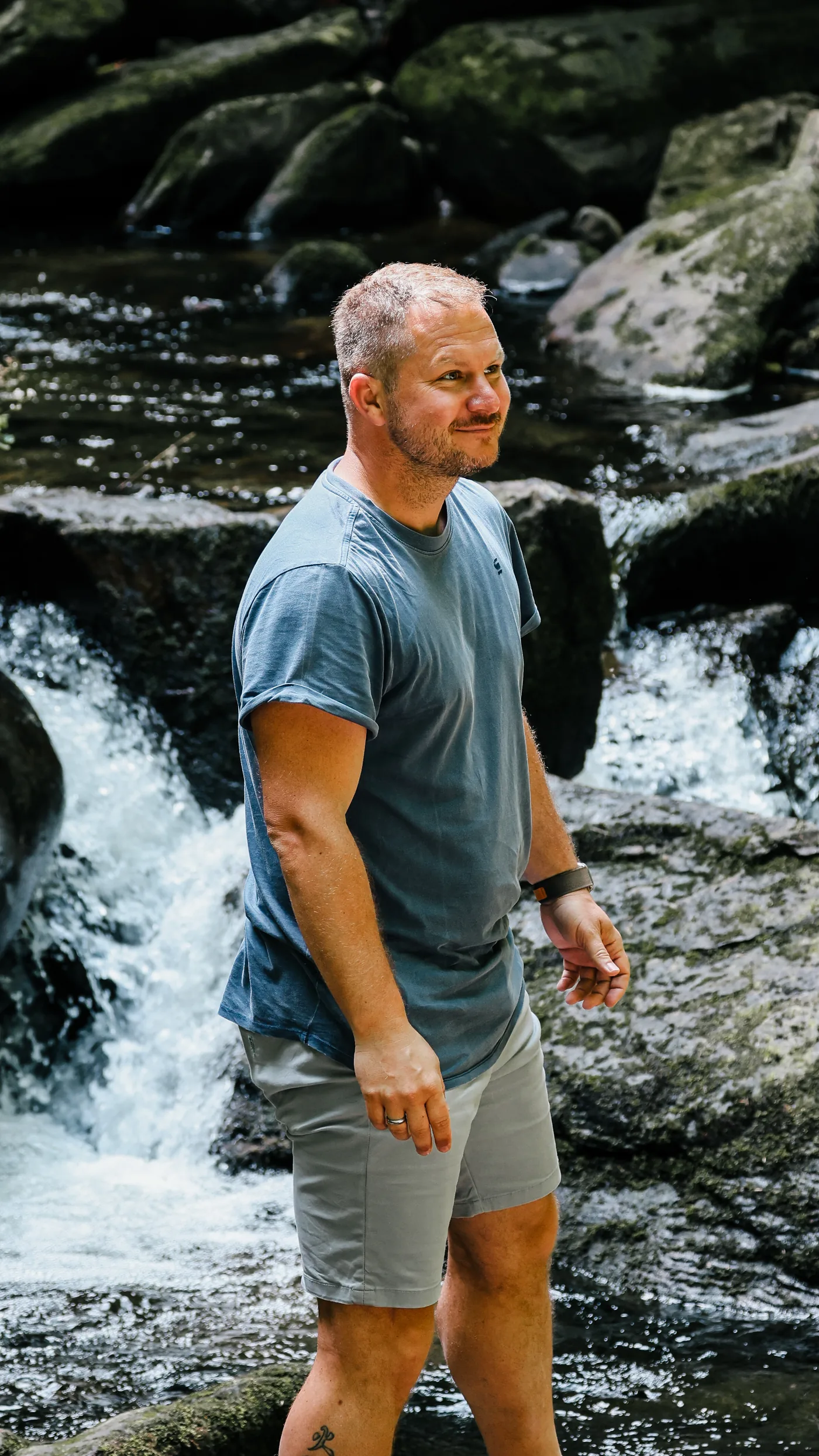 Benny am Torc-Wasserfall im Killarney Nationalpark