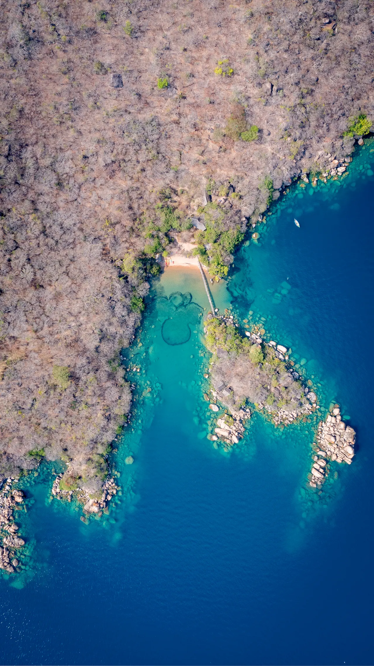 Türkises Wasser am Lake Malawi