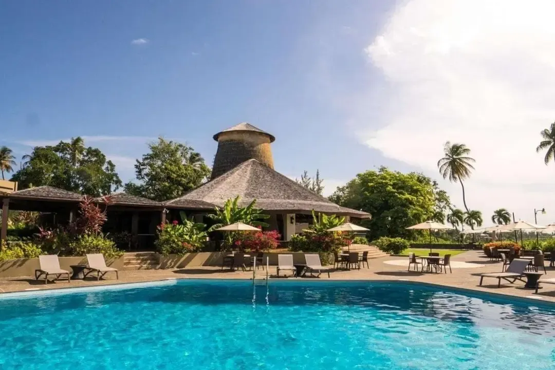Mount Irvine Bay Resort – Pool und Resort